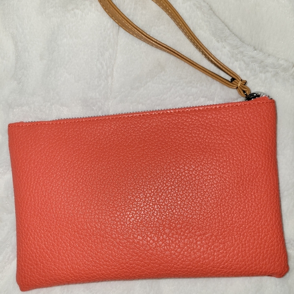 NAUTICA PEBBLED WRISTLET RFID SAFE NEW - Picture 2 of 6